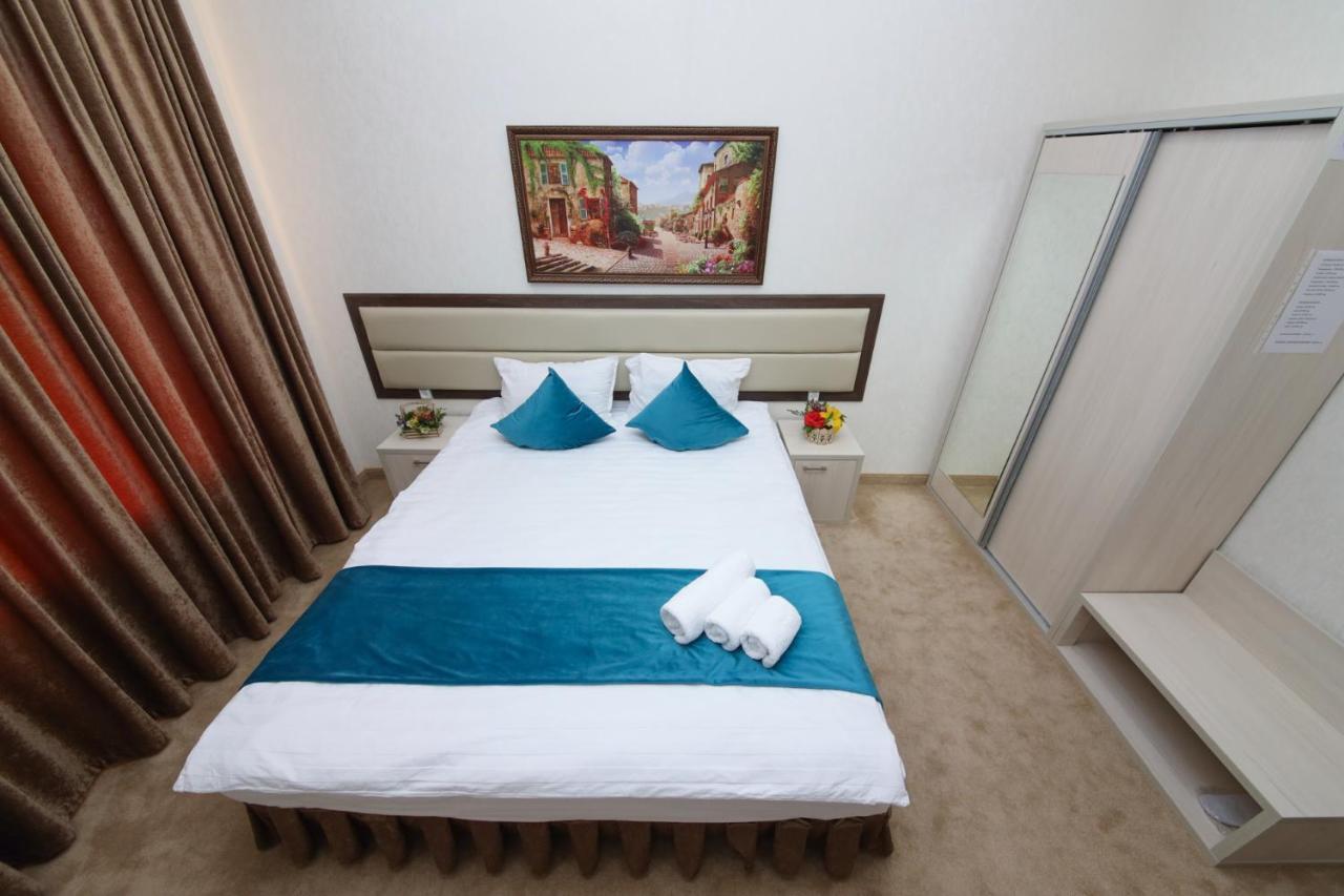 Hotel Globus Tashkent Exterior foto