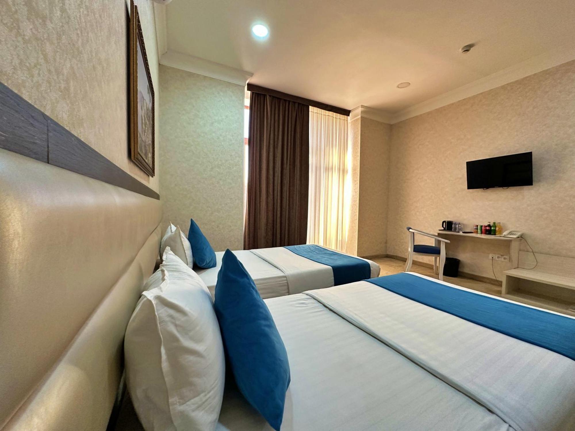 Hotel Globus Tashkent Exterior foto