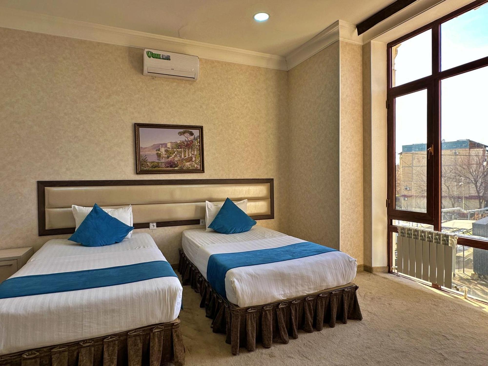 Hotel Globus Tashkent Exterior foto
